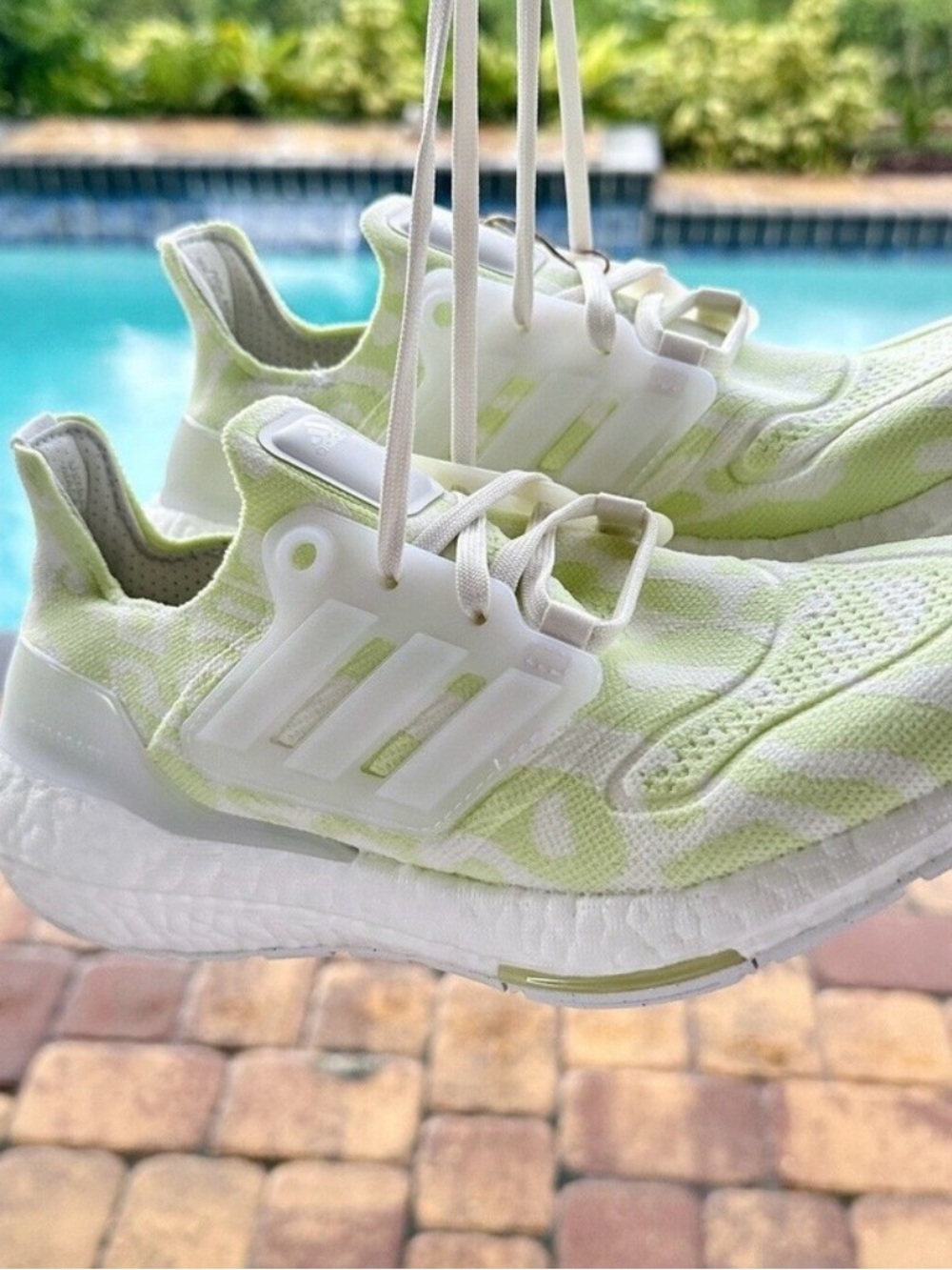 ADIDAS ULTRABOOST Women's  11 ZEBRA PRINT  Lime and White Athletic RUNNING SHOE